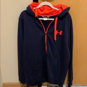 Lightly used Men’s under armour zip up hoodie